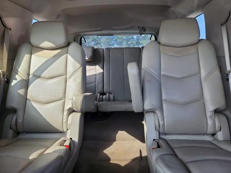2017 CADILLAC ESCALADE LUXURY  