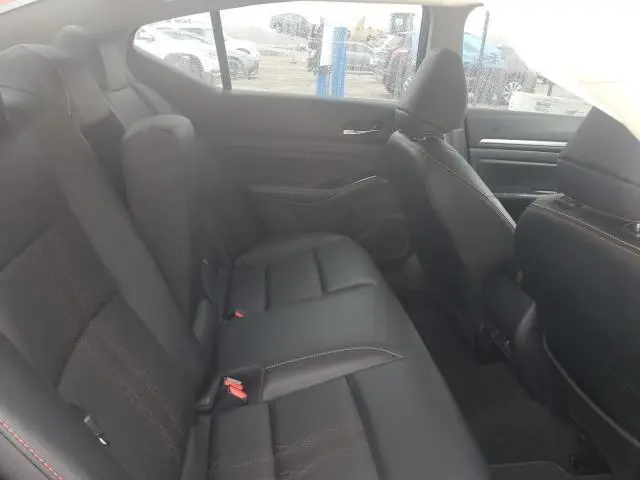 2024 NISSAN ALTIMA SR  