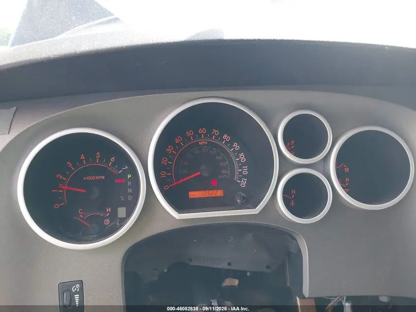 2013 TOYOTA TUNDRA GRADE 5.7L V8