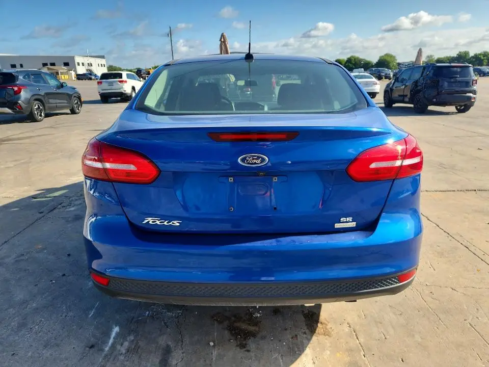 2018 FORD FOCUS SE  