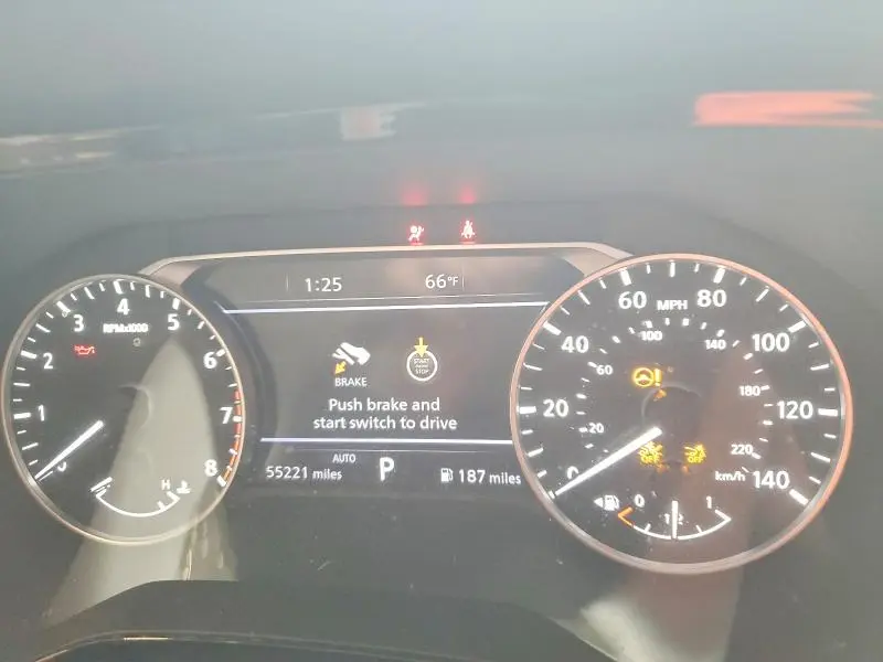 2022 NISSAN PATHFINDER SL  