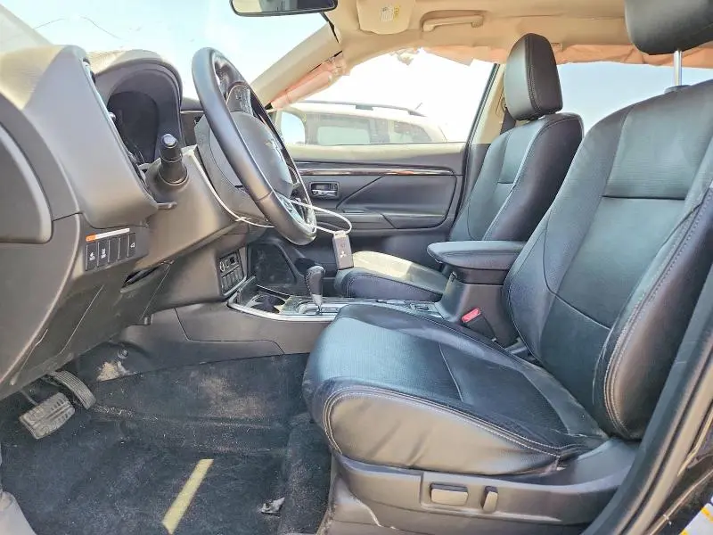 2018 MITSUBISHI OUTLANDER SE  