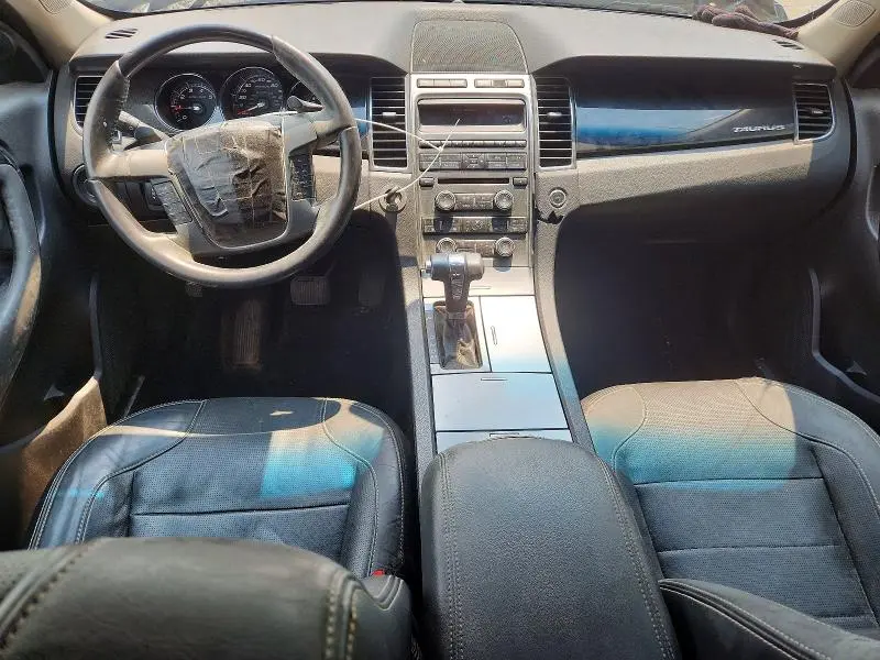 2010 FORD TAURUS LIMITED  