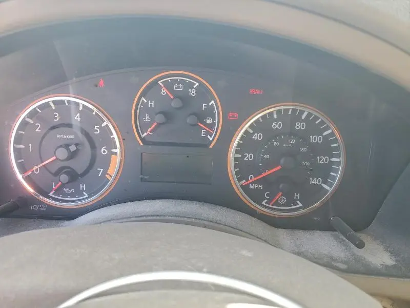 2014 NISSAN ARMADA SV  