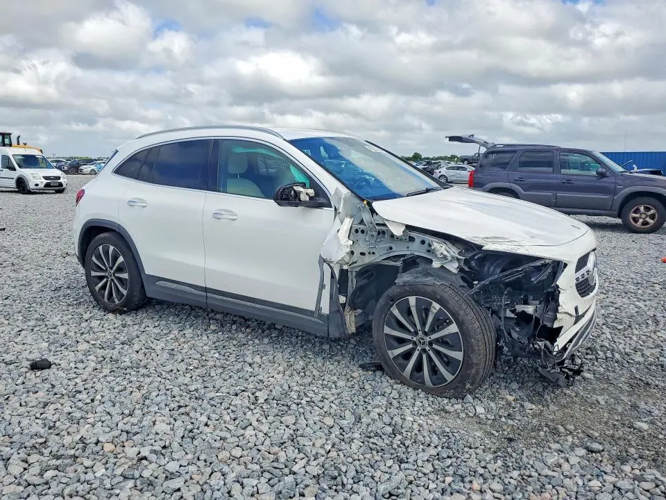 2021 MERCEDES-BENZ GLA 250  