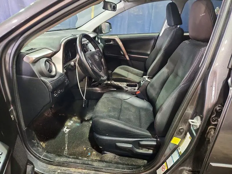 2018 TOYOTA RAV4 XLE  