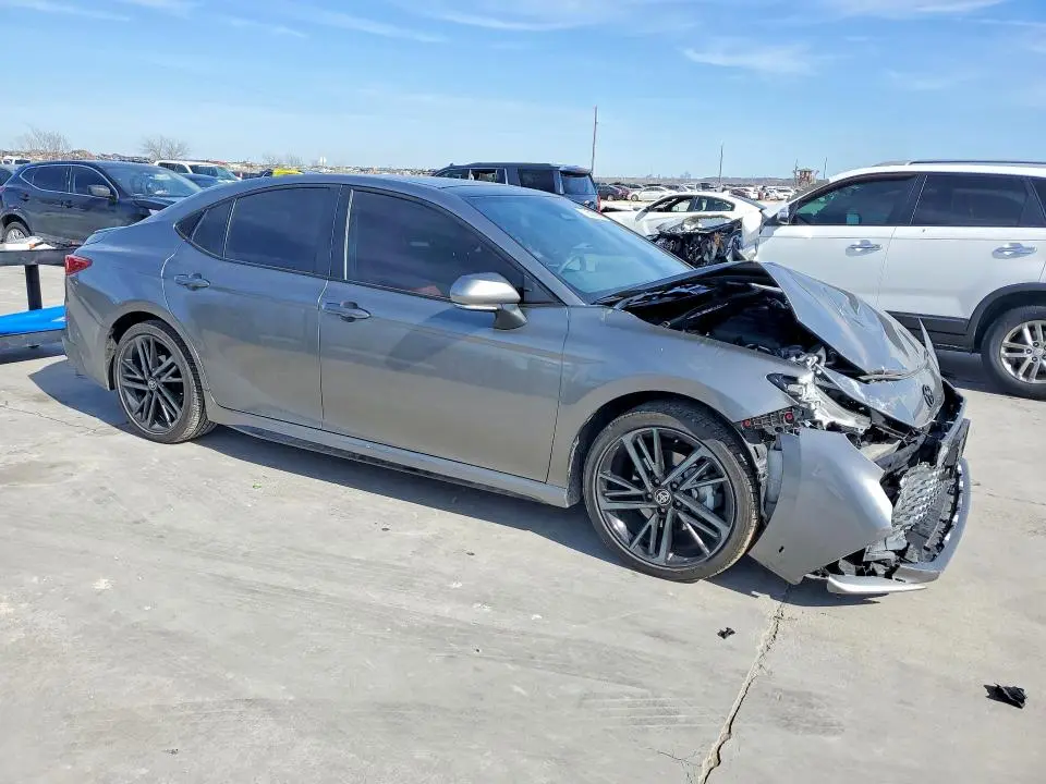 2025 TOYOTA CAMRY XSE  