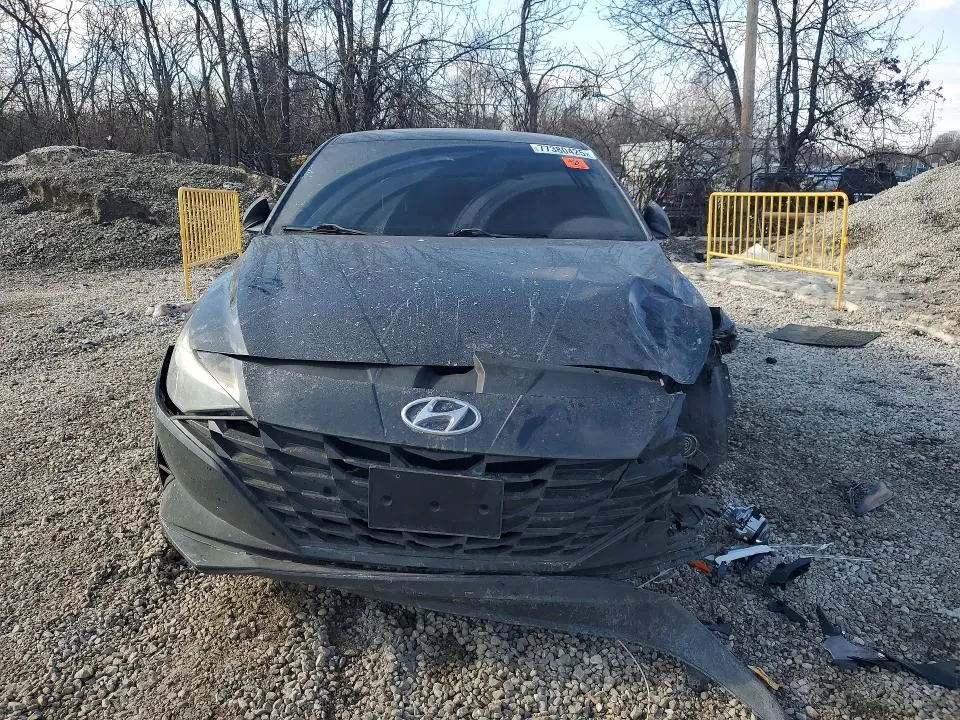 2021 HYUNDAI ELANTRA SEL  