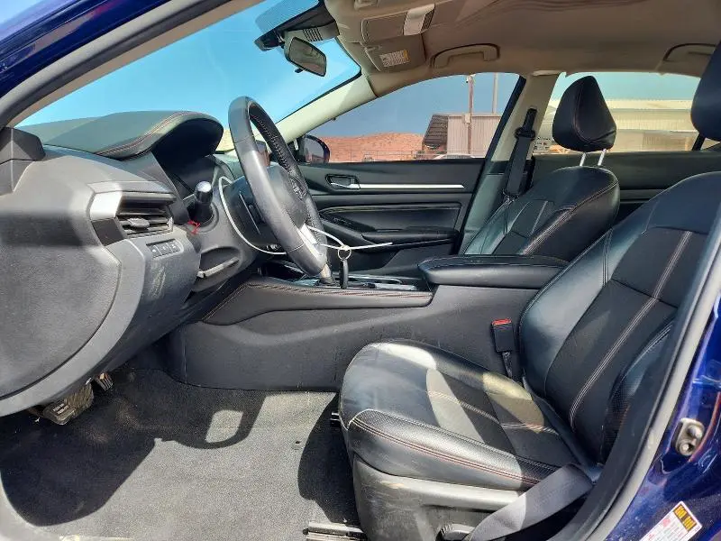 2023 NISSAN ALTIMA SR  