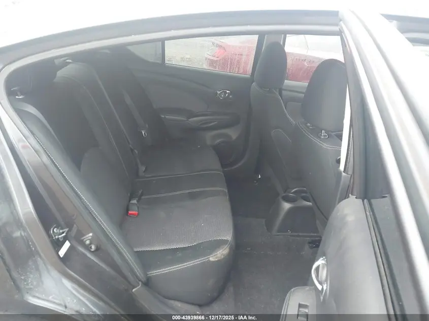 2015 NISSAN VERSA 1.6 SV