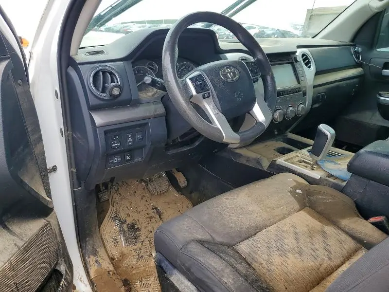 2017 TOYOTA TUNDRA SR5  
