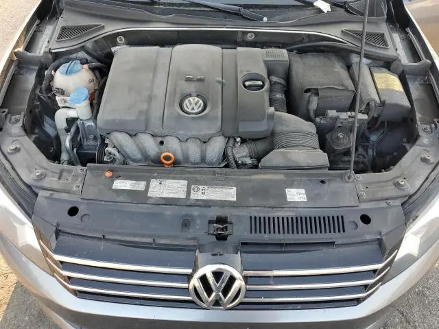 2012 VOLKSWAGEN PASSAT SE