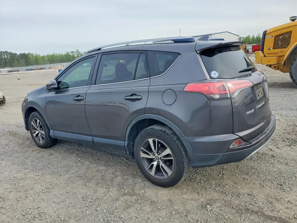 2017 TOYOTA RAV4 XLE  