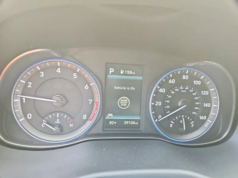 2021 HYUNDAI KONA SEL PLUS  