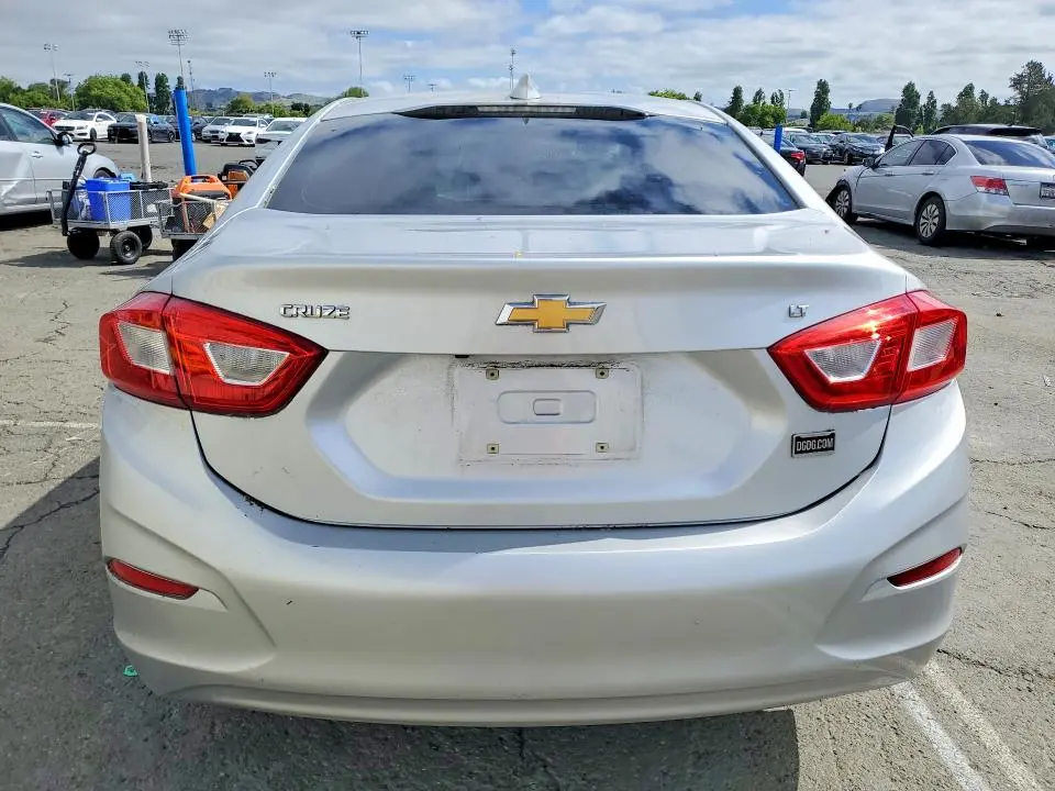 2016 CHEVROLET CRUZE LT  