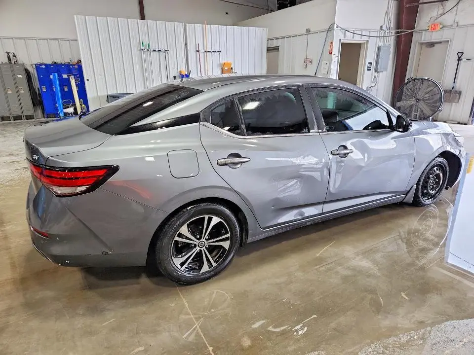 2022 NISSAN SENTRA SV  