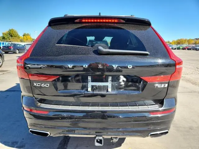 2019 VOLVO XC60 T5 R-DESIGN  