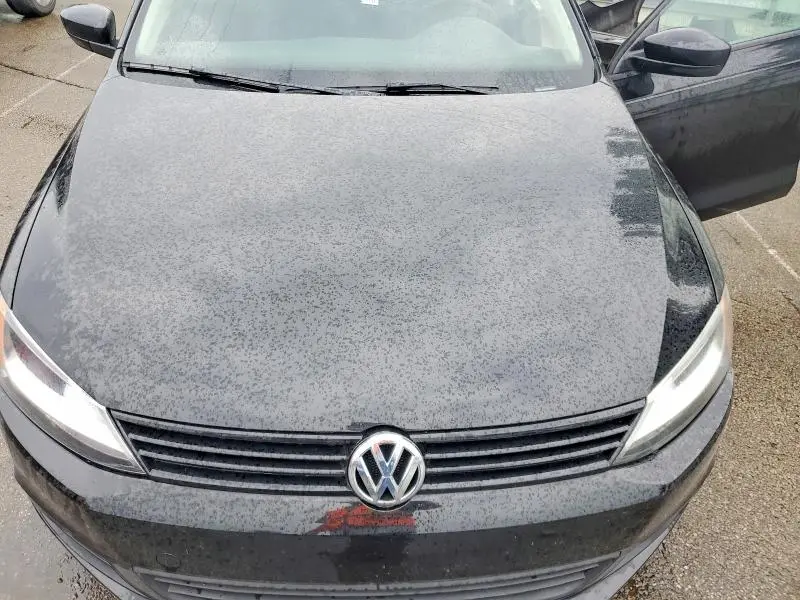 2013 VOLKSWAGEN JETTA BASE  