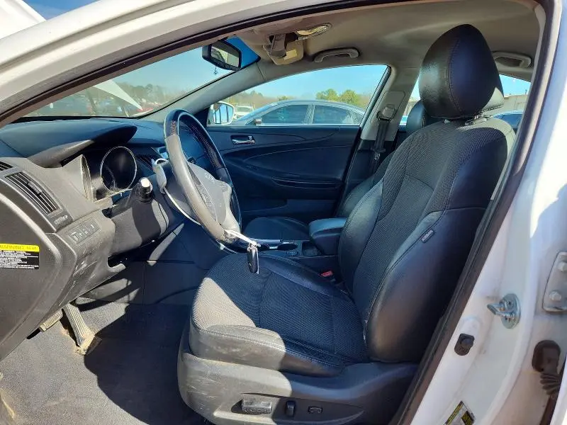 2013 HYUNDAI SONATA SE  