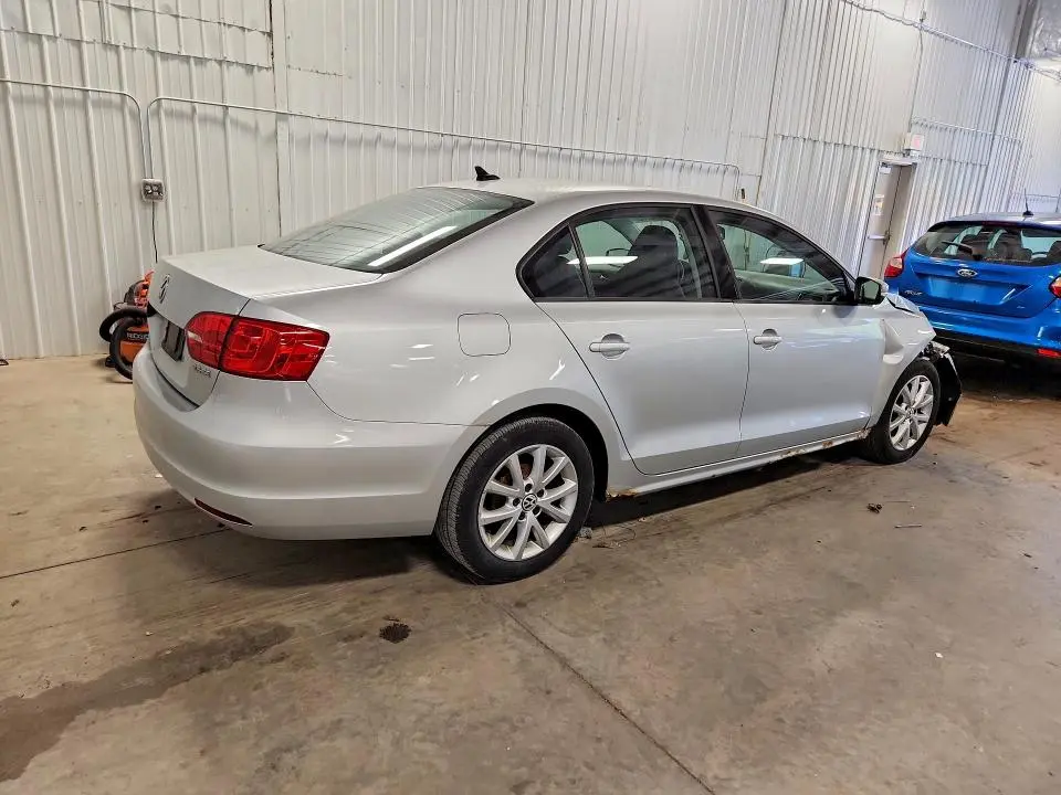 2012 VOLKSWAGEN JETTA SE  