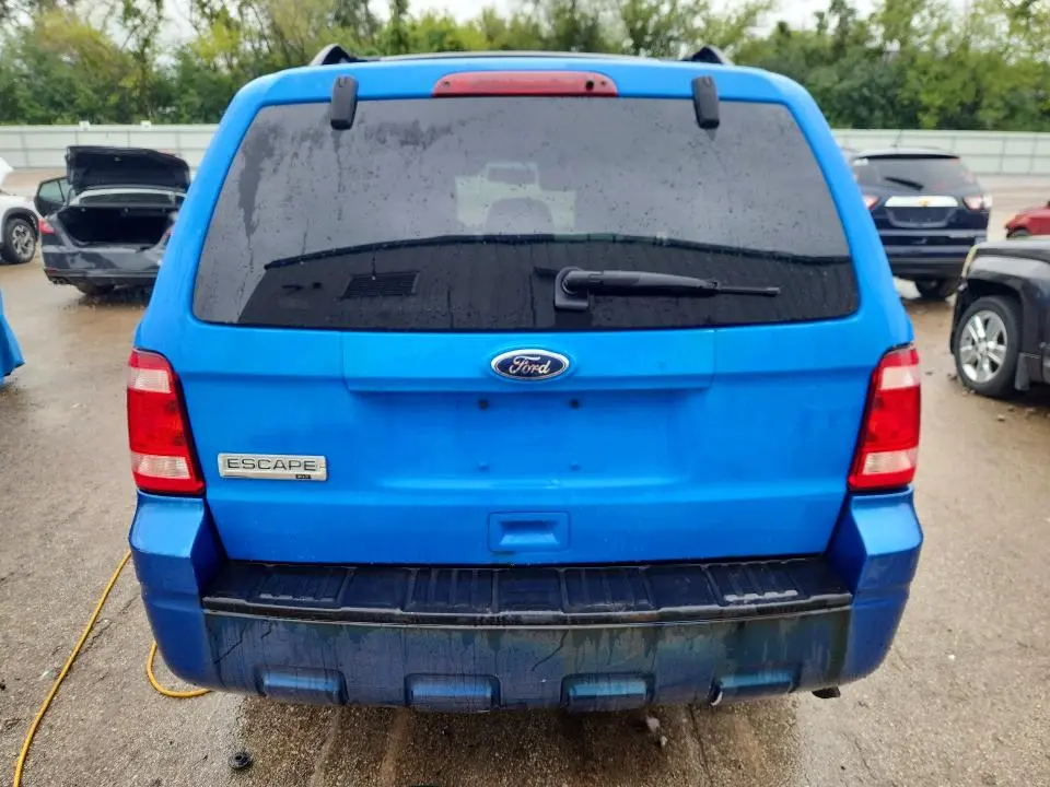 2011 FORD ESCAPE XLT  