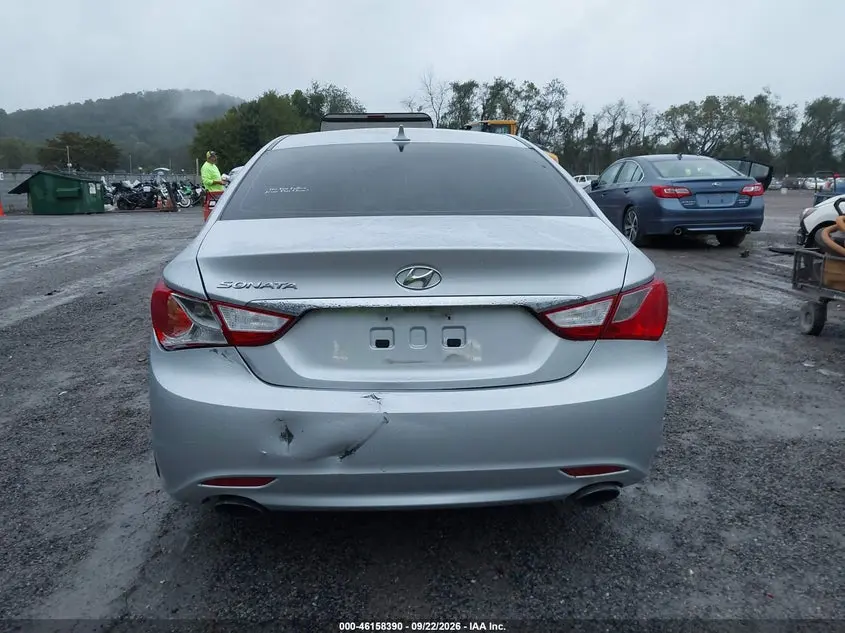 2012 HYUNDAI SONATA SE