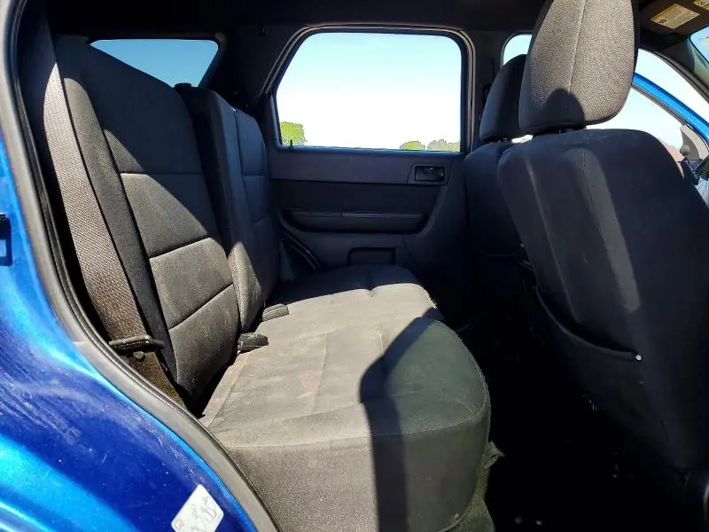 2011 FORD ESCAPE XLT  