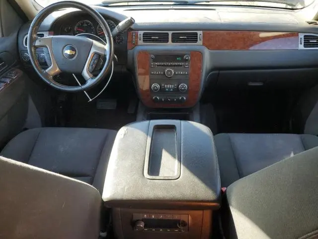 2011 CHEVROLET SUBURBAN K1500 LS  