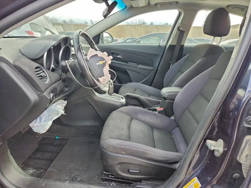 2013 CHEVROLET CRUZE LT  