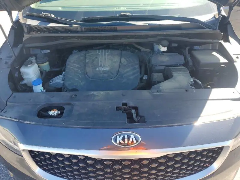 2017 KIA SEDONA LX  