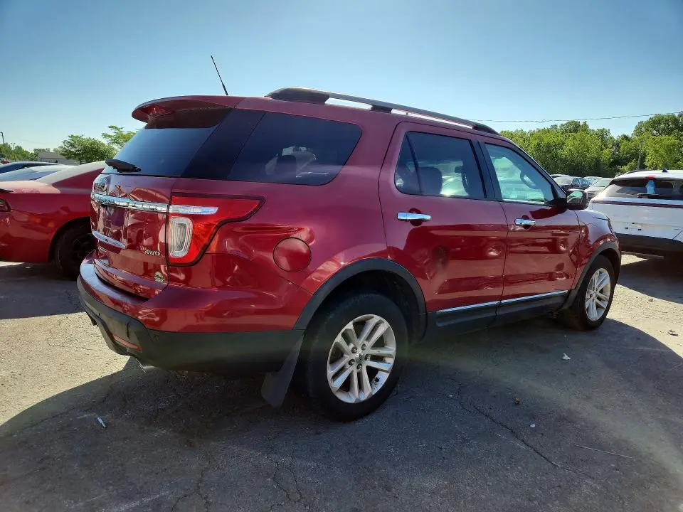 2011 FORD EXPLORER XLT  