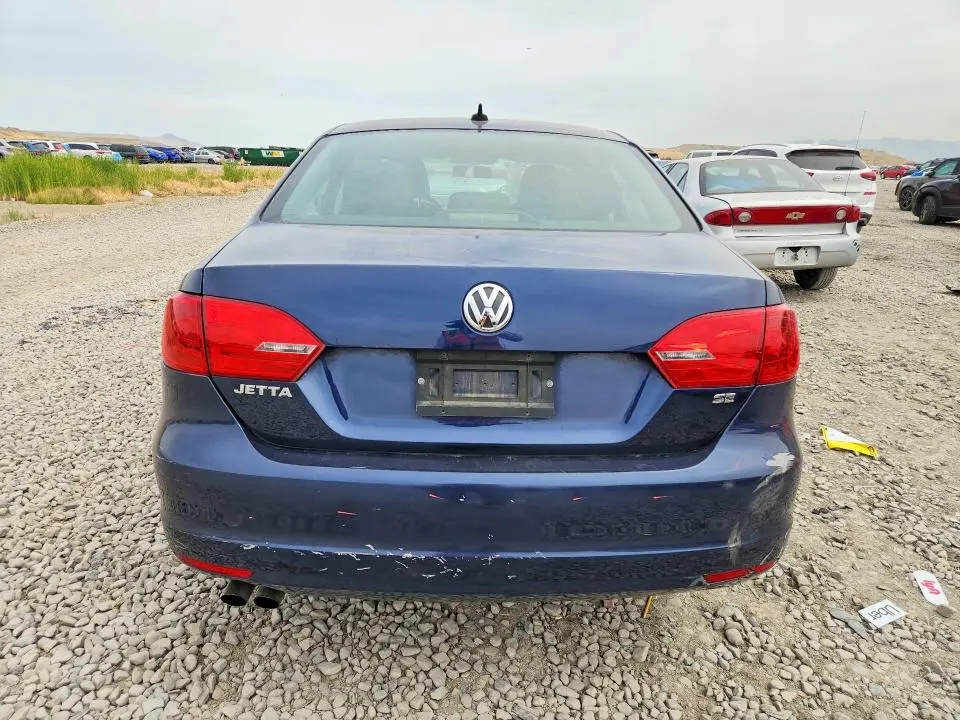 2014 VOLKSWAGEN JETTA SE  