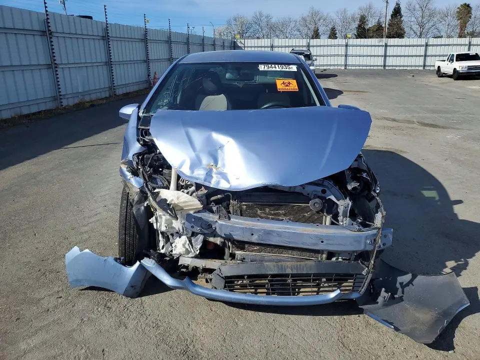 2013 TOYOTA YARIS 5-DOOR LE  