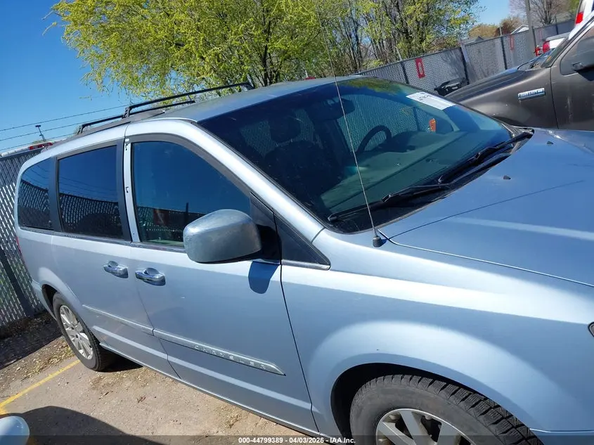 2016 CHRYSLER TOWN & COUNTRY TOURING