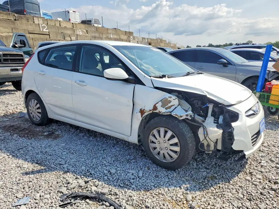 2014 HYUNDAI ACCENT GS  