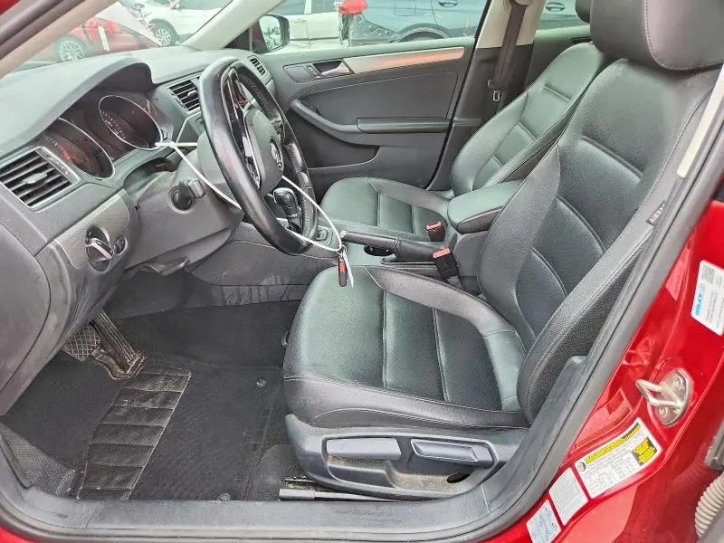 2017 VOLKSWAGEN JETTA SE  