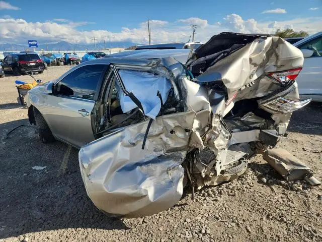 2015 TOYOTA CAMRY LE  