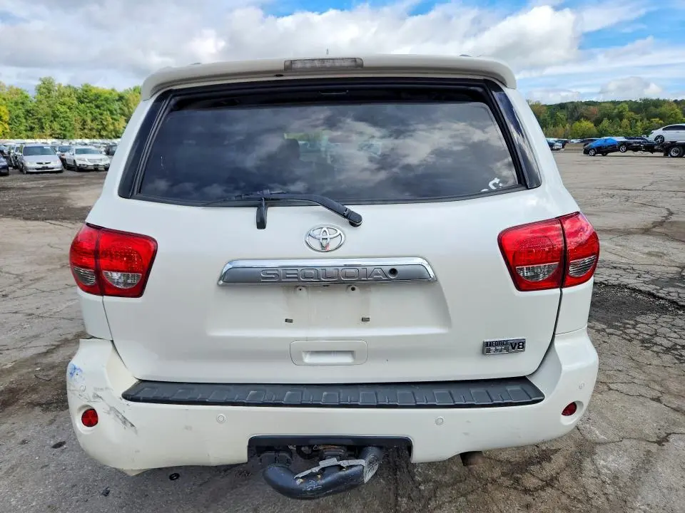 2012 TOYOTA SEQUOIA PLATINUM  