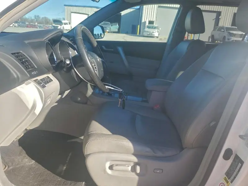 2012 TOYOTA HIGHLANDER BASE  