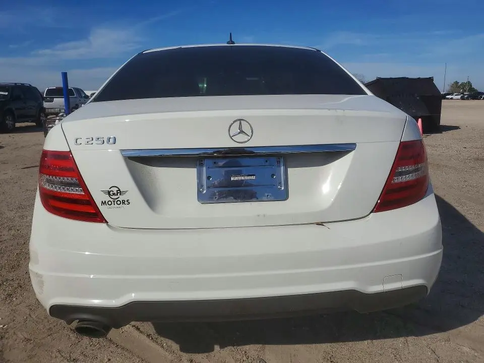 2012 MERCEDES-BENZ C 250  