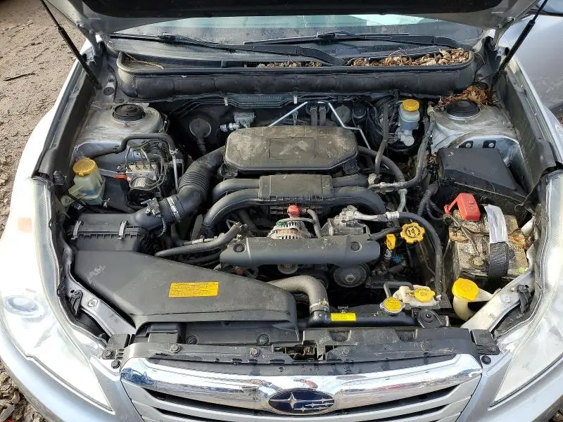 2012 SUBARU OUTBACK 2.5I  