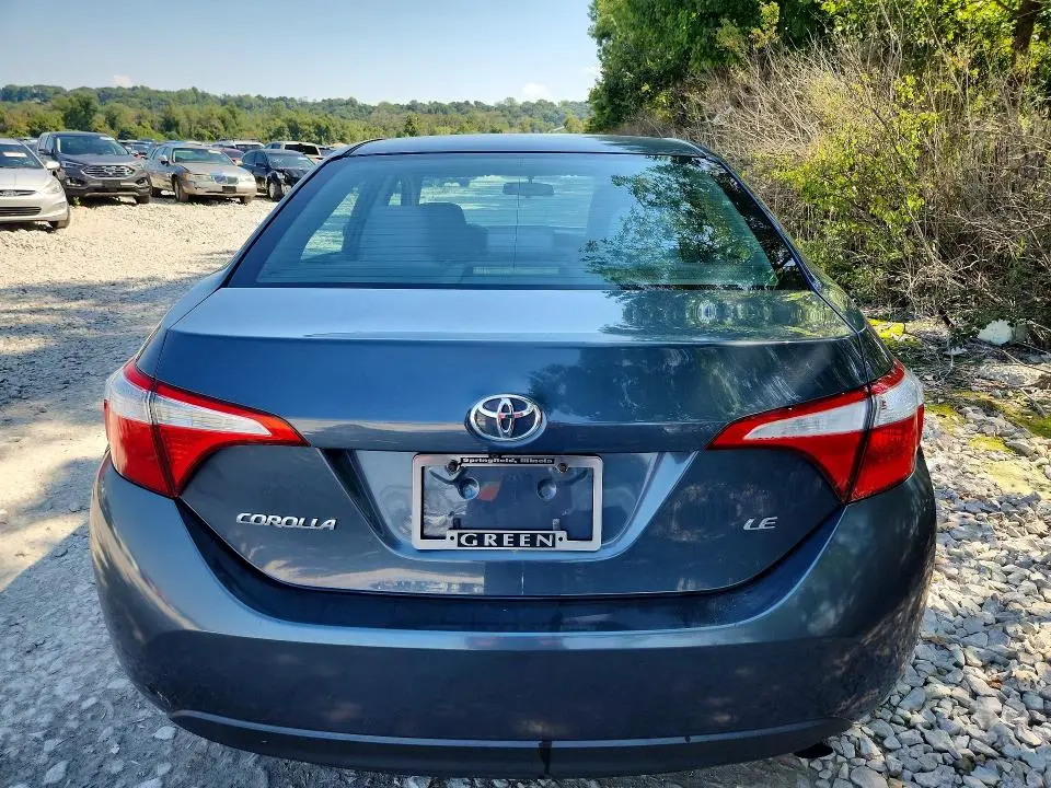 2015 TOYOTA COROLLA LE PLUS  