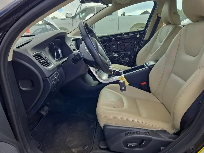 2017 VOLVO S60 PREMIER  