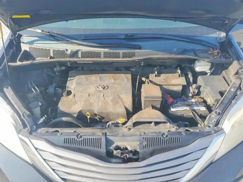 2012 TOYOTA SIENNA XLE 8-PASSENGER  