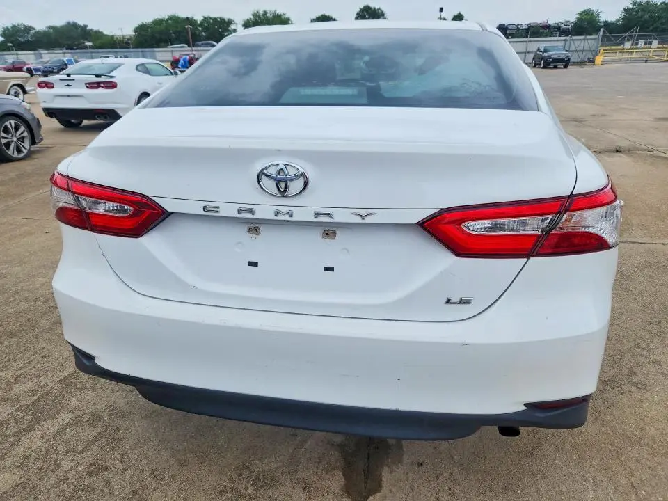 2018 TOYOTA CAMRY LE  