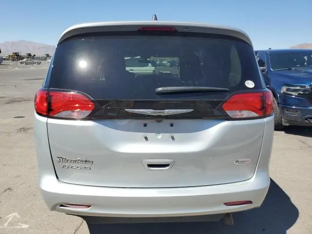2022 CHRYSLER VOYAGER LX