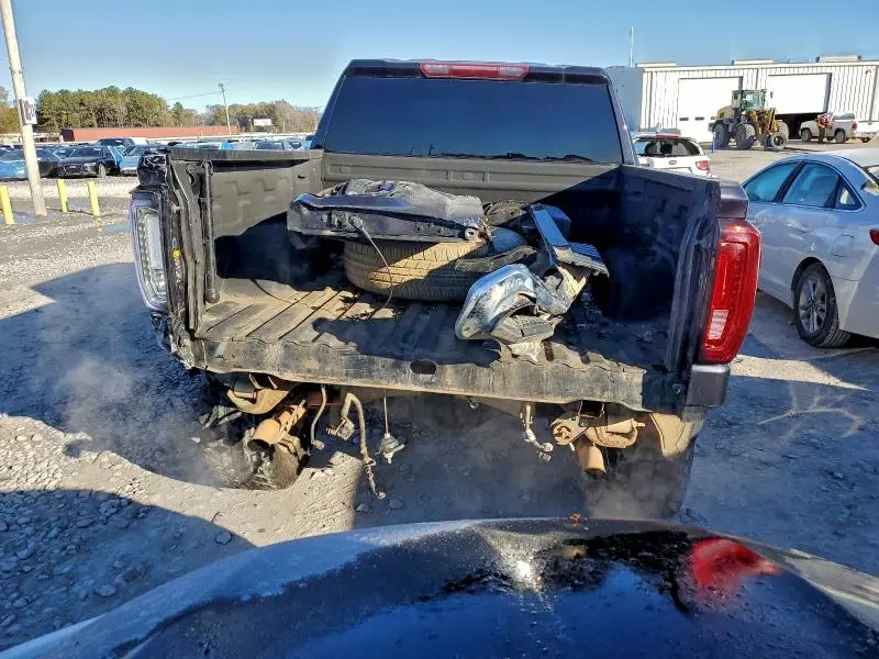 2022 GMC SIERRA K1500 SLT  