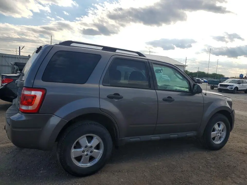 2012 FORD ESCAPE XLT  
