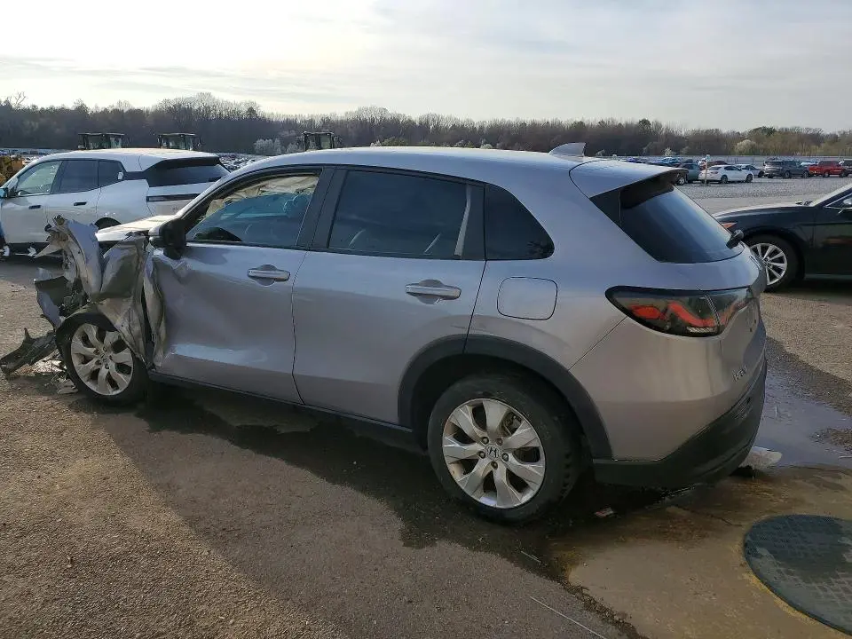 2023 HONDA HR-V LX  