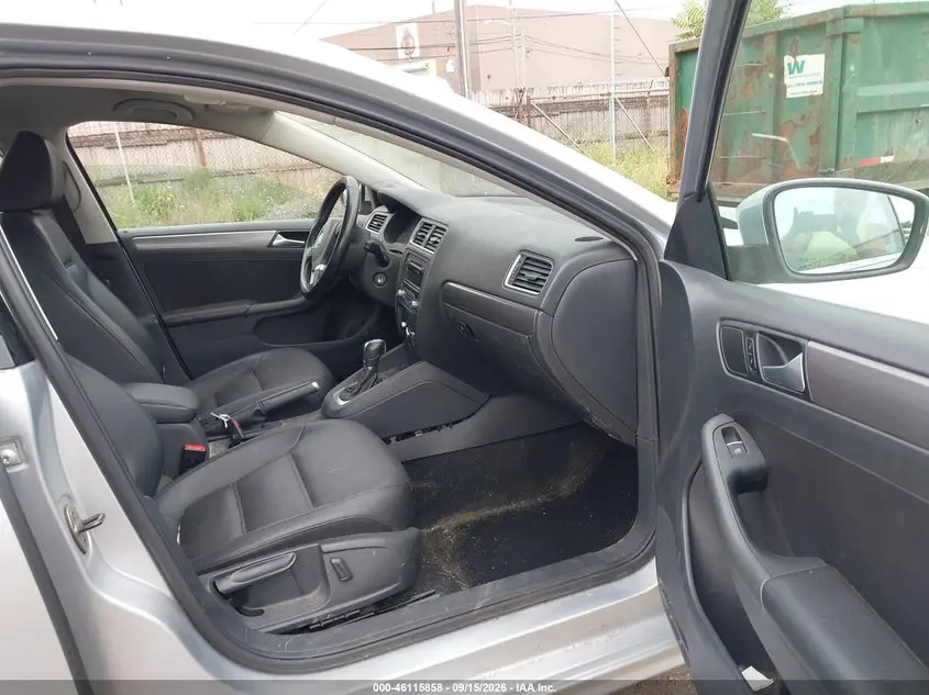 2014 VOLKSWAGEN JETTA 2.0L TDI